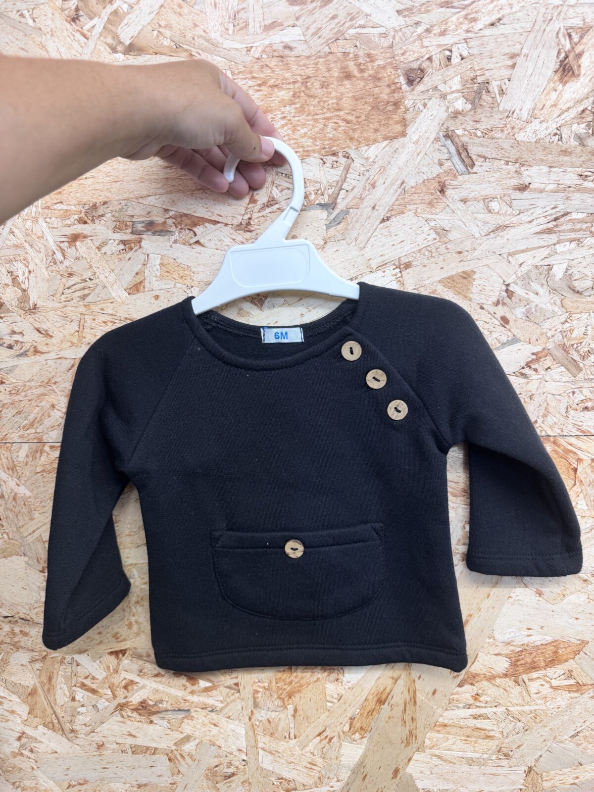OUTLET NEGRO(6MESES)