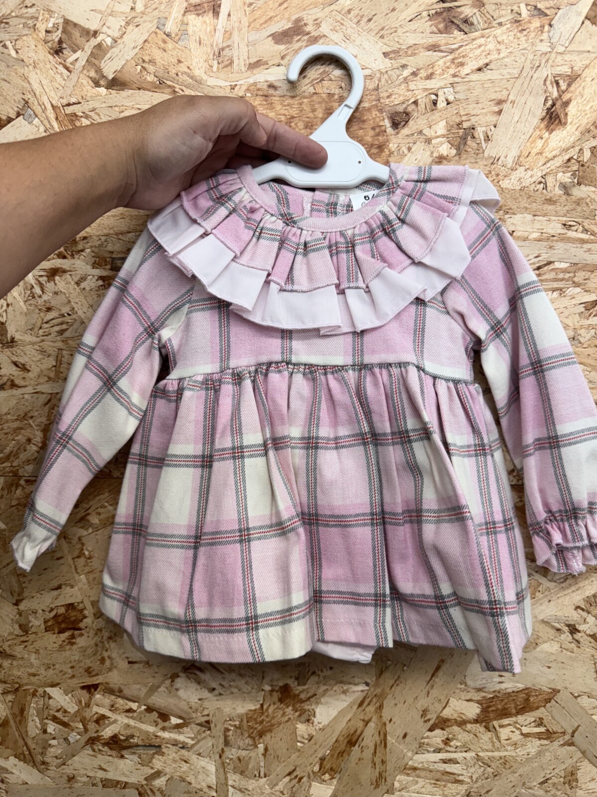 OUTLET(6 Y 12MESES)