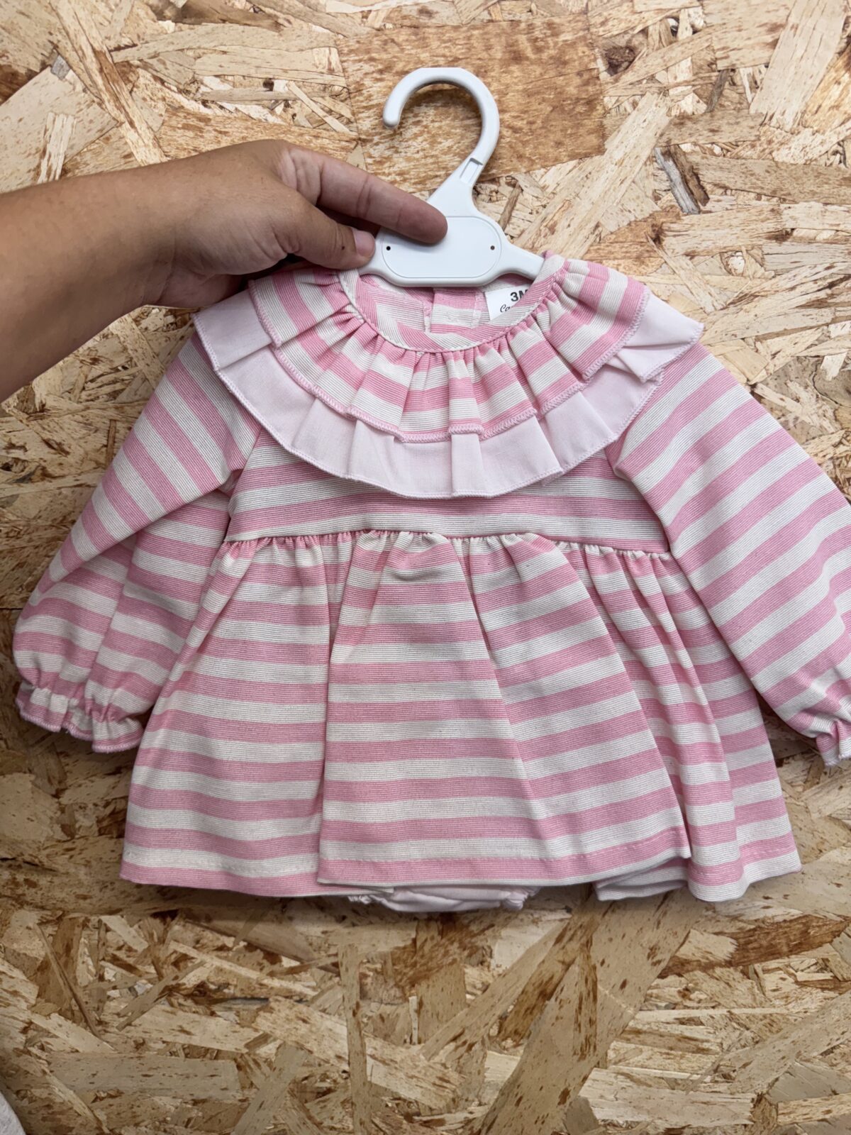 OUTLET (3 Y 6MESES)