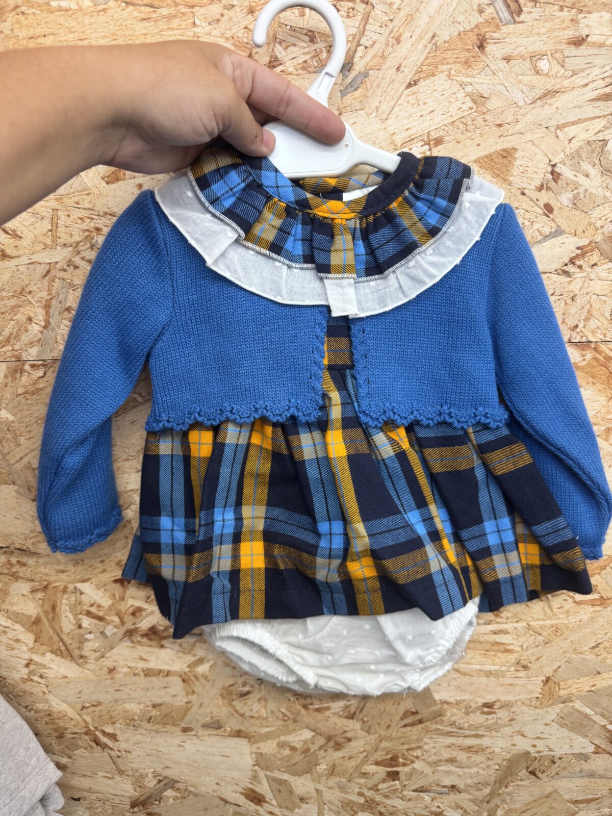 OUTLET(6MESES)