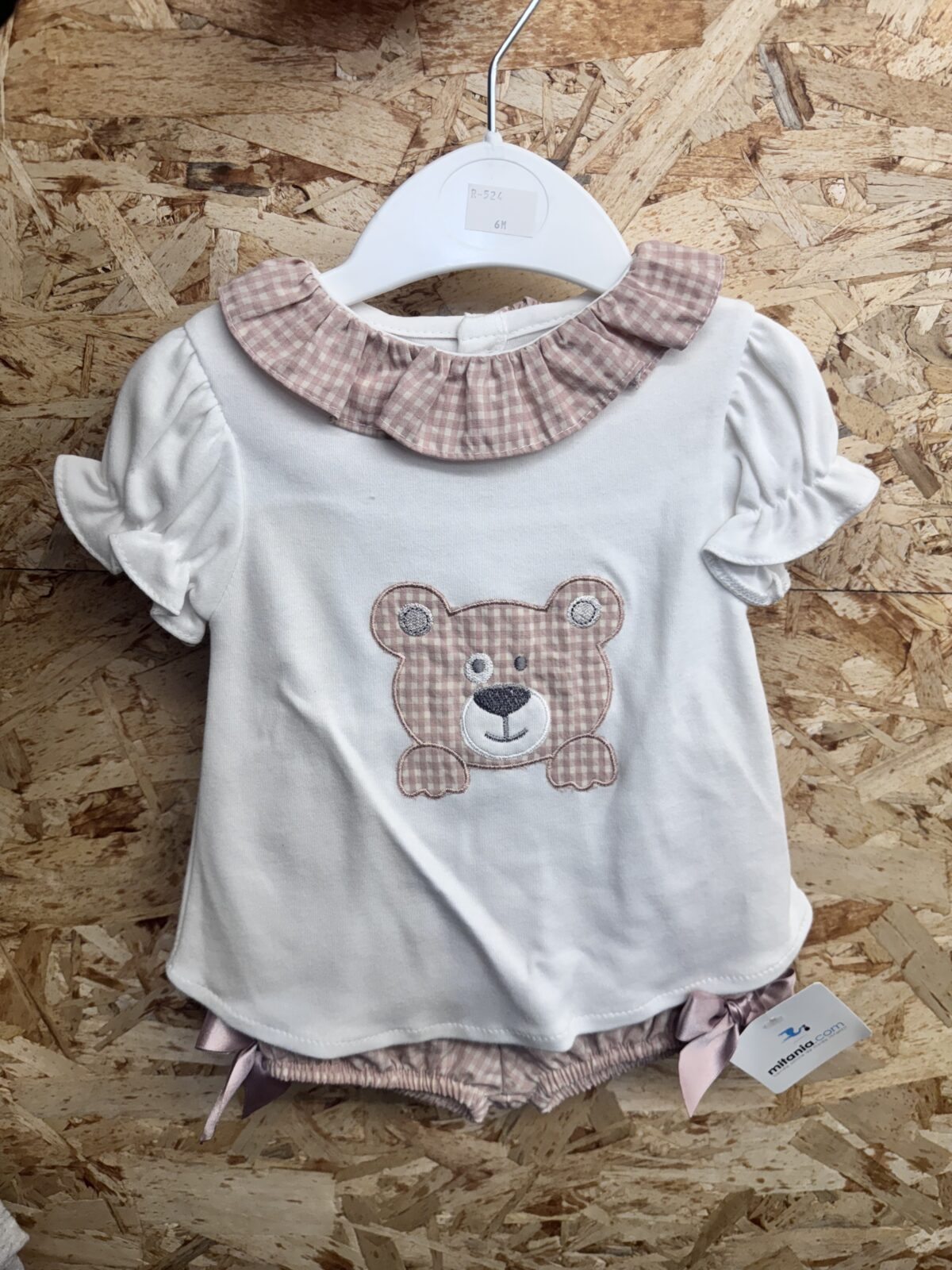 OUTLET( 6 Y 18MESES)