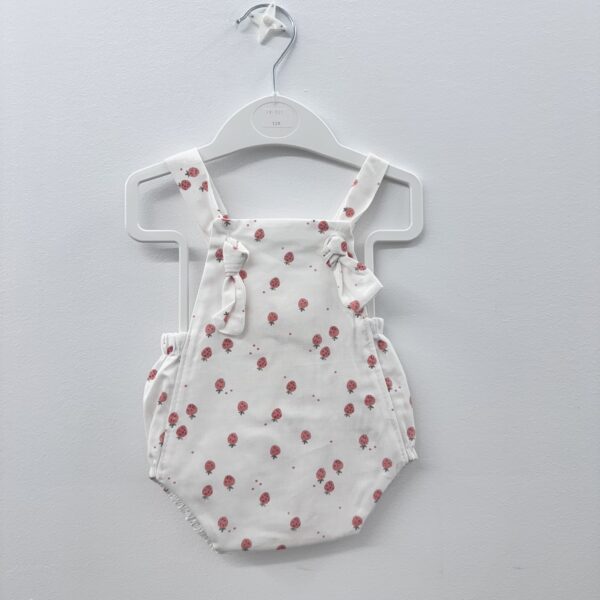 OUTLET(0 A 12MESES)