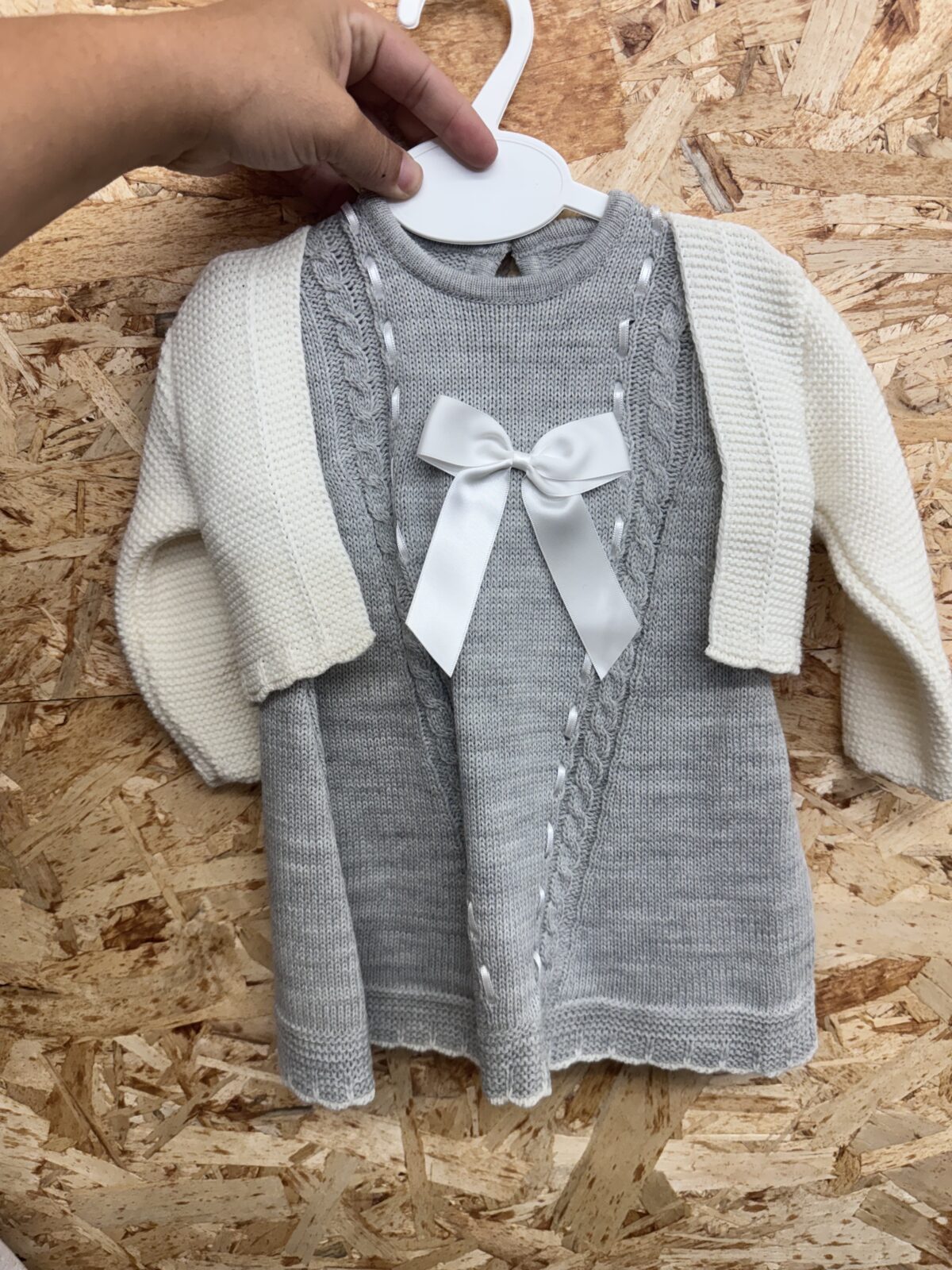 OUTLET(3 A 12MESES)