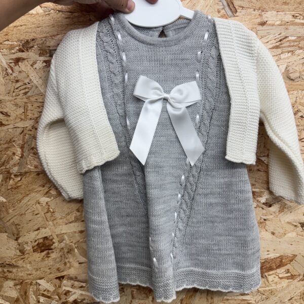 OUTLET(3 A 12MESES)