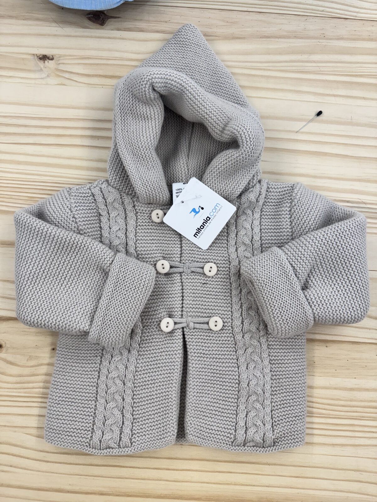 OUTLET( 3 Y 6MESES)